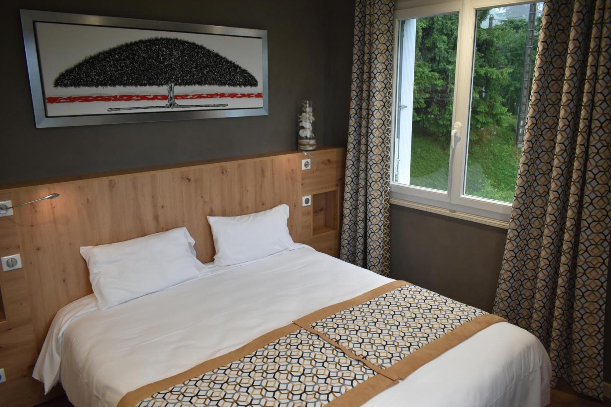 Logis Hotel Beau Site Loubaresse  Экстерьер фото